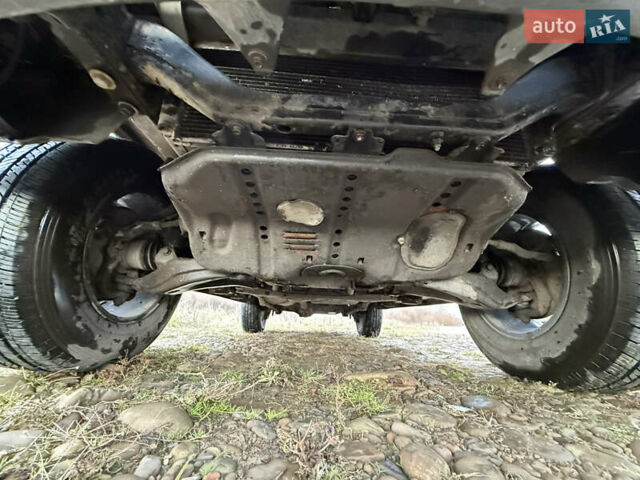 Черный Лексус ЛХ, объемом двигателя 4.7 л и пробегом 286 тыс. км за 13750 $, фото 21 на Automoto.ua