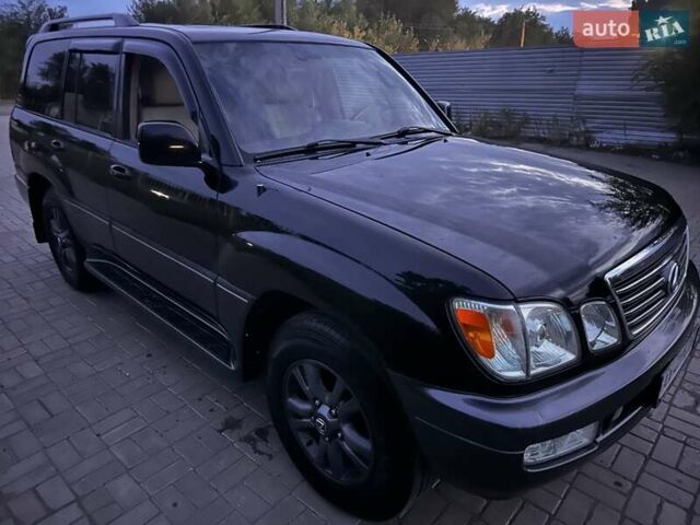 Черный Лексус ЛХ, объемом двигателя 4.66 л и пробегом 370 тыс. км за 14500 $, фото 12 на Automoto.ua