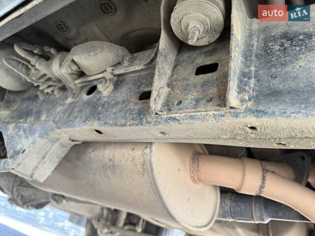 Чорний Лексус ЛХ, об'ємом двигуна 4.7 л та пробігом 480 тис. км за 14500 $, фото 25 на Automoto.ua