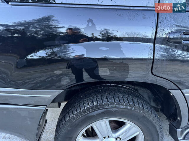 Чорний Лексус ЛХ, об'ємом двигуна 4.7 л та пробігом 300 тис. км за 14300 $, фото 11 на Automoto.ua