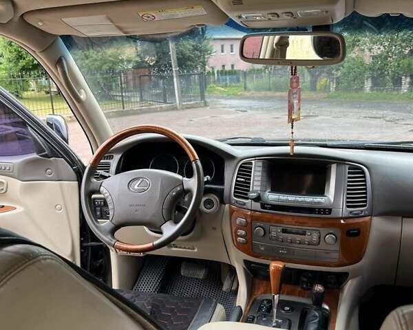 Черный Лексус ЛХ, объемом двигателя 4.66 л и пробегом 260 тыс. км за 18000 $, фото 15 на Automoto.ua