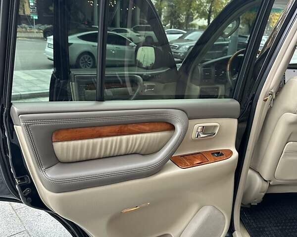 Черный Лексус ЛХ, объемом двигателя 4.66 л и пробегом 192 тыс. км за 23500 $, фото 24 на Automoto.ua