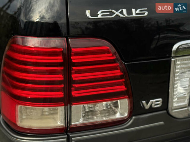 Чорний Лексус ЛХ, об'ємом двигуна 4.7 л та пробігом 250 тис. км за 12900 $, фото 9 на Automoto.ua