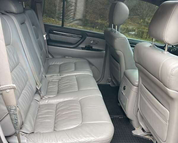 Чорний Лексус ЛХ, об'ємом двигуна 4.66 л та пробігом 317 тис. км за 14900 $, фото 25 на Automoto.ua