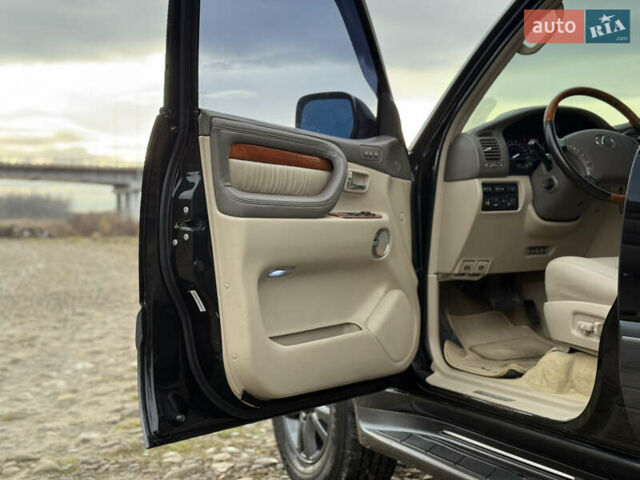 Черный Лексус ЛХ, объемом двигателя 4.7 л и пробегом 286 тыс. км за 13750 $, фото 13 на Automoto.ua