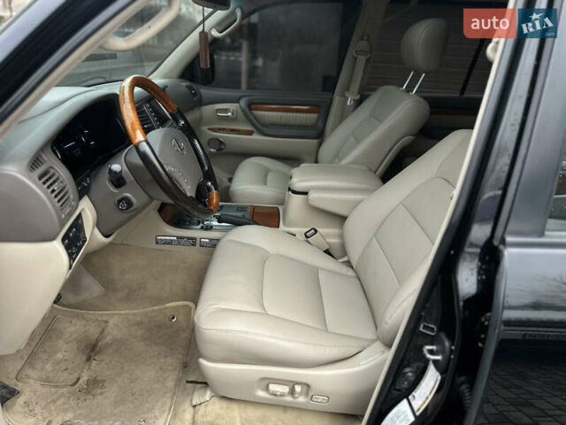 Черный Лексус ЛХ, объемом двигателя 4.66 л и пробегом 286 тыс. км за 13799 $, фото 10 на Automoto.ua