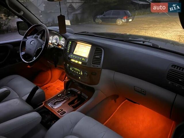 Черный Лексус ЛХ, объемом двигателя 4.66 л и пробегом 370 тыс. км за 14500 $, фото 7 на Automoto.ua
