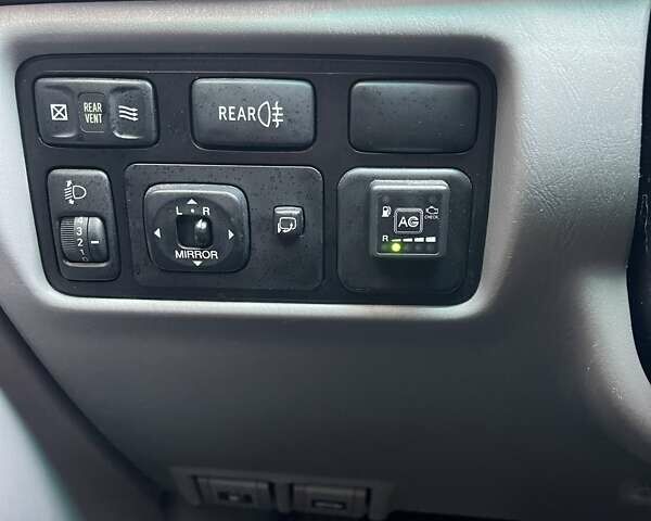 Чорний Лексус ЛХ, об'ємом двигуна 4.66 л та пробігом 317 тис. км за 14900 $, фото 13 на Automoto.ua