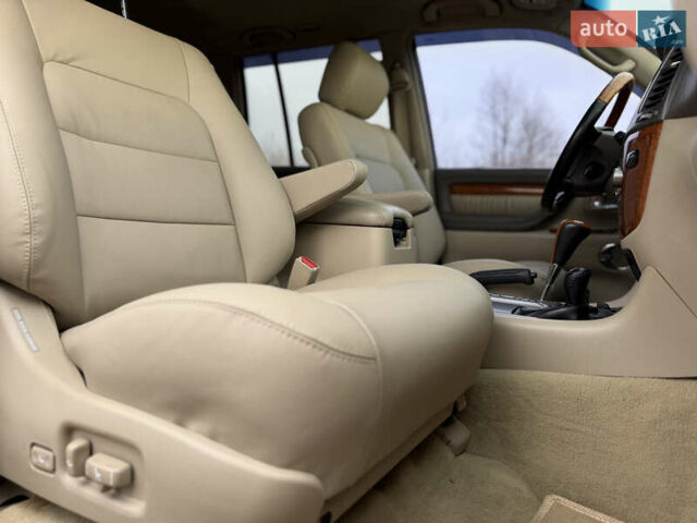 Черный Лексус ЛХ, объемом двигателя 4.7 л и пробегом 286 тыс. км за 13750 $, фото 15 на Automoto.ua