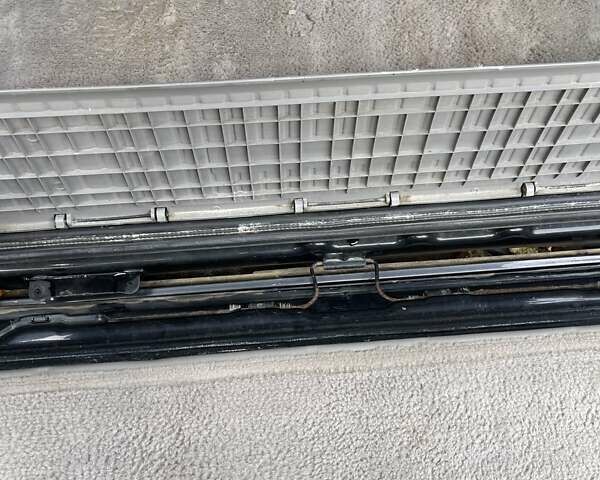 Чорний Лексус ЛХ, об'ємом двигуна 4.66 л та пробігом 317 тис. км за 14900 $, фото 23 на Automoto.ua