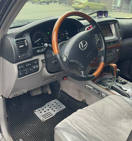 Чорний Лексус ЛХ, об'ємом двигуна 4.66 л та пробігом 305 тис. км за 17000 $, фото 10 на Automoto.ua