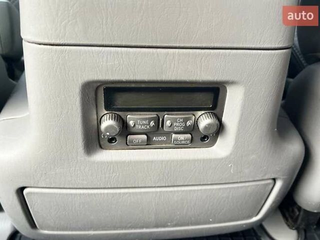 Черный Лексус ЛХ, объемом двигателя 4.7 л и пробегом 259 тыс. км за 17200 $, фото 26 на Automoto.ua