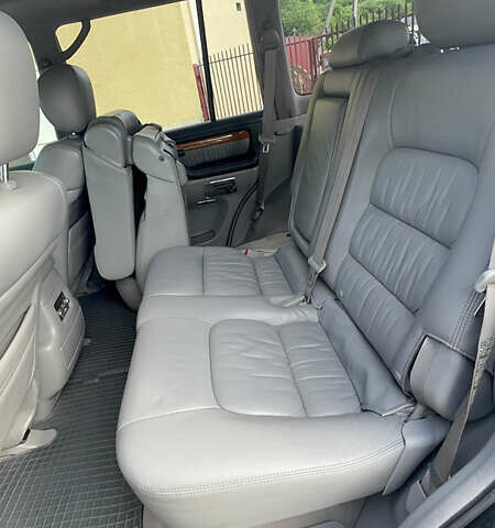 Черный Лексус ЛХ, объемом двигателя 4.66 л и пробегом 352 тыс. км за 15600 $, фото 8 на Automoto.ua