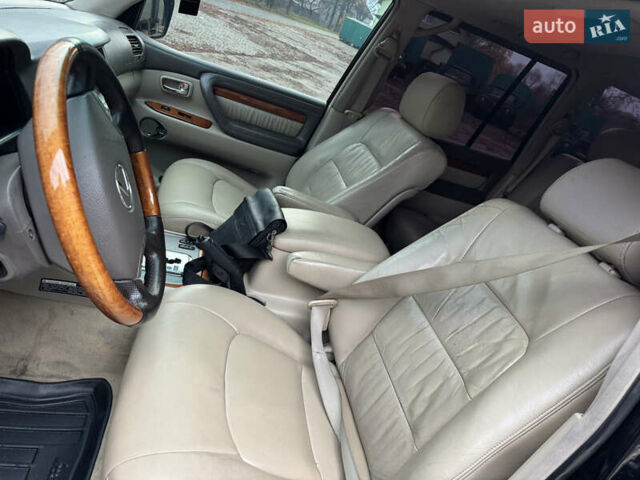 Черный Лексус ЛХ, объемом двигателя 4.7 л и пробегом 300 тыс. км за 14900 $, фото 15 на Automoto.ua