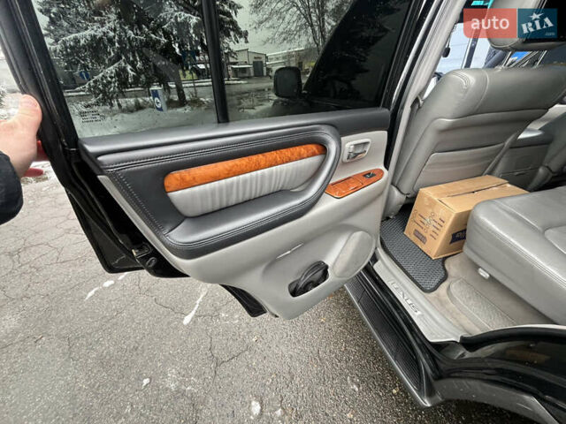 Черный Лексус ЛХ, объемом двигателя 4.6 л и пробегом 300 тыс. км за 13777 $, фото 42 на Automoto.ua