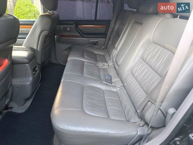 Черный Лексус ЛХ, объемом двигателя 4.67 л и пробегом 252 тыс. км за 17200 $, фото 10 на Automoto.ua