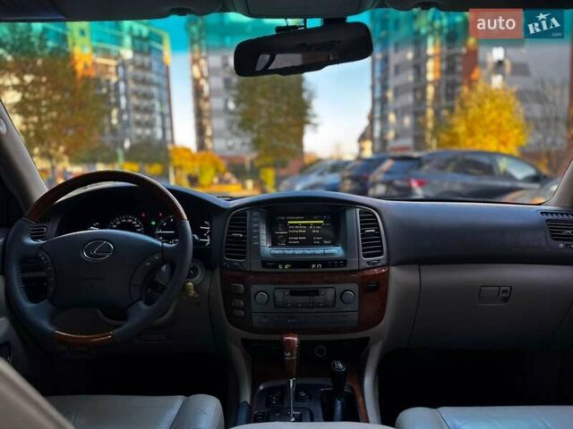 Лексус ЛХ 2005 у Івано-Франківську на Automoto.ua Чорний Лексус ЛХ, об'ємом двигуна 4.7 л та пробігом 296 тис. км за 15850 $, фото 85 на Automoto.ua