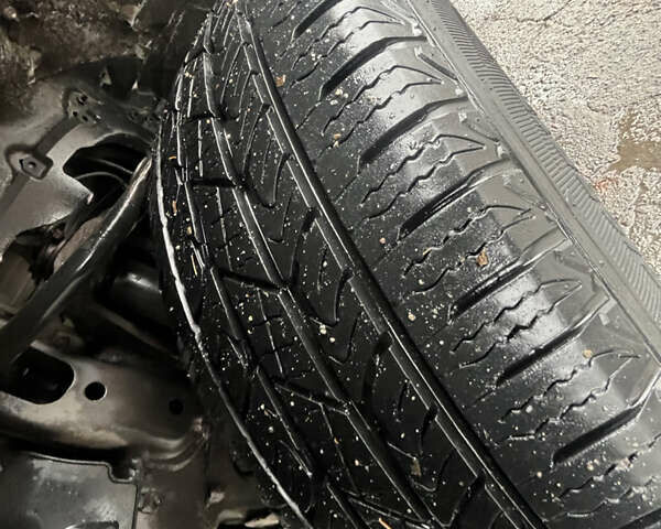 Черный Лексус ЛХ, объемом двигателя 4.6 л и пробегом 300 тыс. км за 13777 $, фото 54 на Automoto.ua