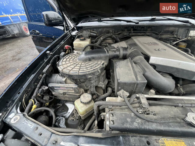 Черный Лексус ЛХ, объемом двигателя 4.6 л и пробегом 300 тыс. км за 13777 $, фото 59 на Automoto.ua