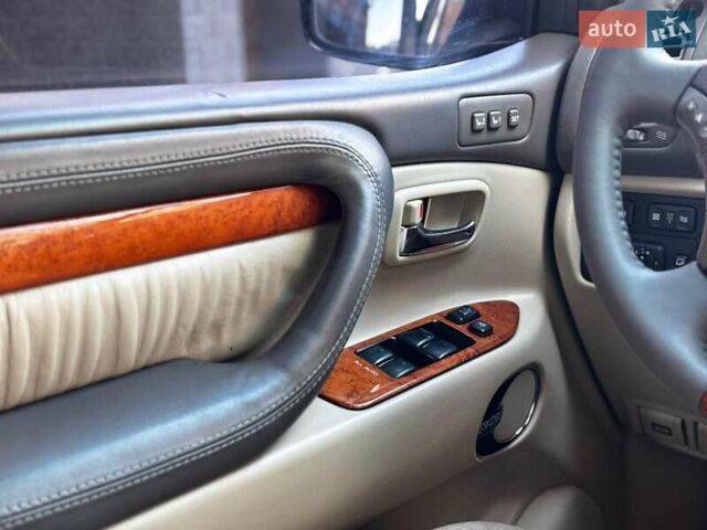 Лексус ЛХ 2005 у Івано-Франківську на Automoto.ua Чорний Лексус ЛХ, об'ємом двигуна 4.7 л та пробігом 296 тис. км за 15850 $, фото 102 на Automoto.ua