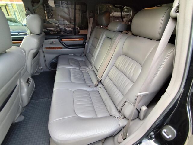 Черный Лексус ЛХ, объемом двигателя 4.7 л и пробегом 313 тыс. км за 13790 $, фото 36 на Automoto.ua