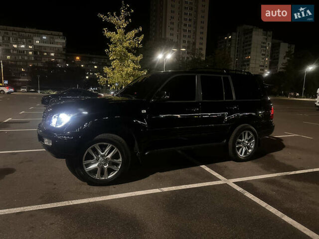 Черный Лексус ЛХ, объемом двигателя 4.7 л и пробегом 290 тыс. км за 15500 $, фото 1 на Automoto.ua