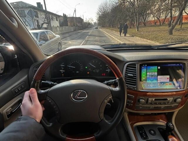 Черный Лексус ЛХ, объемом двигателя 4.7 л и пробегом 230 тыс. км за 14900 $, фото 7 на Automoto.ua