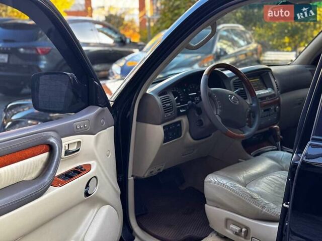 Лексус ЛХ 2005 у Івано-Франківську на Automoto.ua Чорний Лексус ЛХ, об'ємом двигуна 4.7 л та пробігом 296 тис. км за 15850 $, фото 60 на Automoto.ua