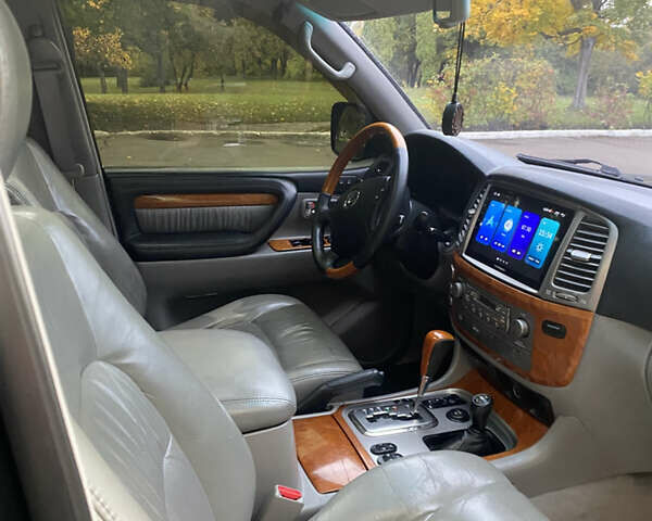 Черный Лексус ЛХ, объемом двигателя 4.66 л и пробегом 298 тыс. км за 15600 $, фото 27 на Automoto.ua