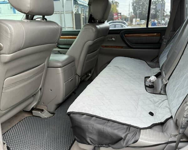 Черный Лексус ЛХ, объемом двигателя 4.67 л и пробегом 239 тыс. км за 14800 $, фото 17 на Automoto.ua