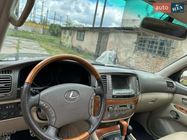Лексус ЛХ 2005 в Мукачеве на Automoto.ua Черный Лексус ЛХ, объемом двигателя 4.66 л и пробегом 297 тыс. км за 11800 $, фото 9 на Automoto.ua