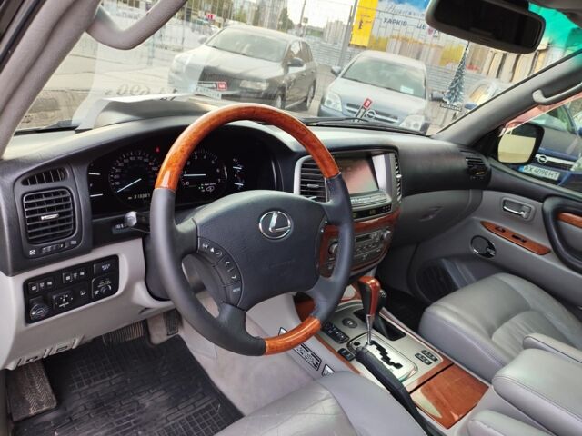 Черный Лексус ЛХ, объемом двигателя 4.7 л и пробегом 313 тыс. км за 13790 $, фото 21 на Automoto.ua