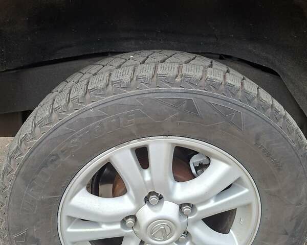 Черный Лексус ЛХ, объемом двигателя 4.66 л и пробегом 300 тыс. км за 12000 $, фото 13 на Automoto.ua