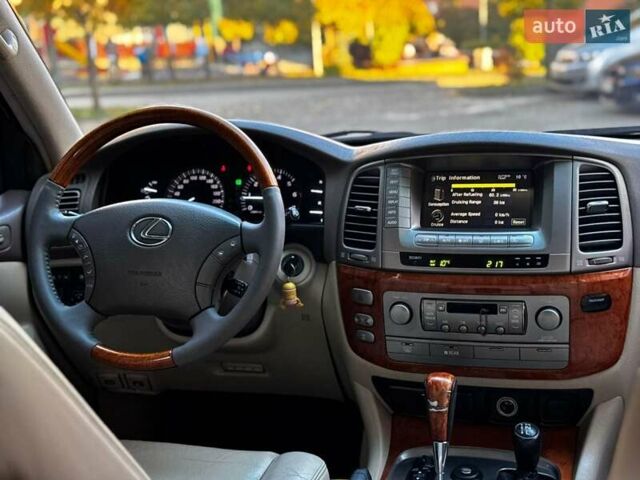 Лексус ЛХ 2005 у Івано-Франківську на Automoto.ua Чорний Лексус ЛХ, об'ємом двигуна 4.7 л та пробігом 296 тис. км за 15850 $, фото 91 на Automoto.ua