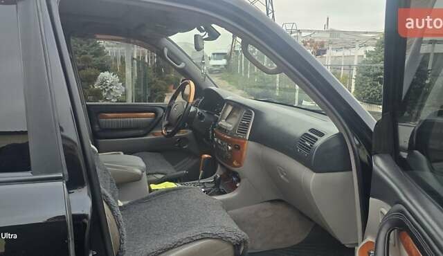 Черный Лексус ЛХ, объемом двигателя 4.7 л и пробегом 370 тыс. км за 14800 $, фото 7 на Automoto.ua