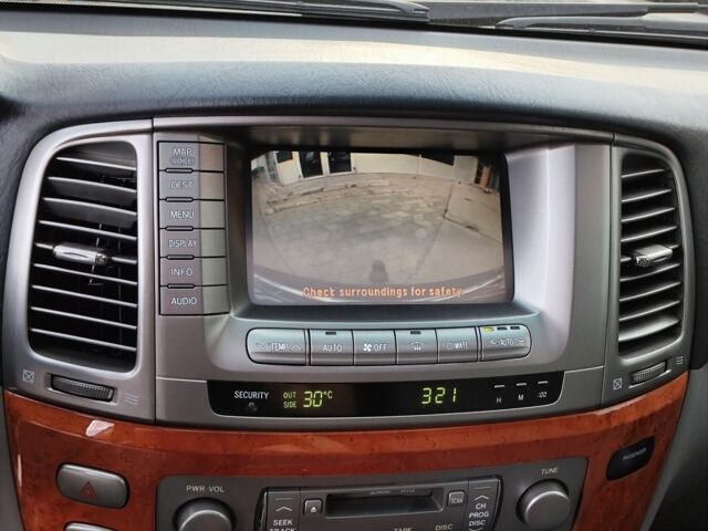 Черный Лексус ЛХ, объемом двигателя 4.7 л и пробегом 313 тыс. км за 13790 $, фото 31 на Automoto.ua