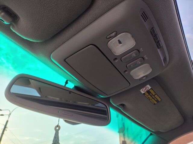 Черный Лексус ЛХ, объемом двигателя 4.7 л и пробегом 313 тыс. км за 13790 $, фото 33 на Automoto.ua