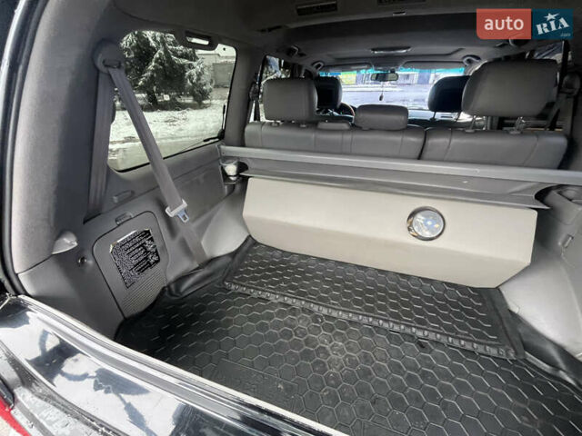 Черный Лексус ЛХ, объемом двигателя 4.6 л и пробегом 300 тыс. км за 13777 $, фото 37 на Automoto.ua