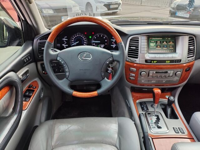 Черный Лексус ЛХ, объемом двигателя 4.7 л и пробегом 313 тыс. км за 13790 $, фото 39 на Automoto.ua