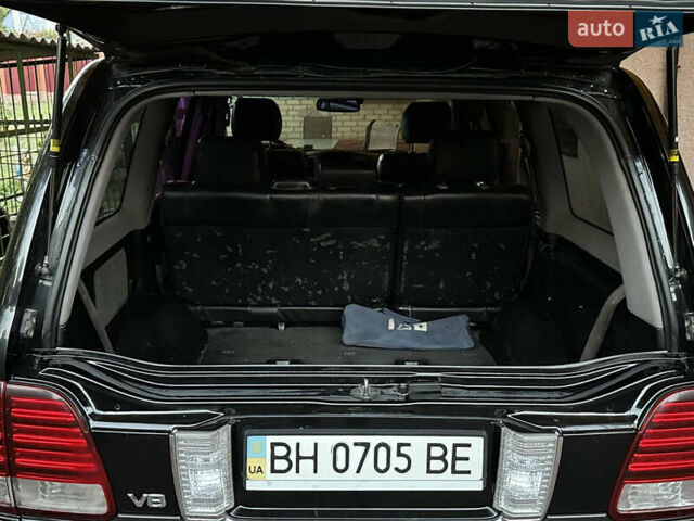 Черный Лексус ЛХ, объемом двигателя 4.67 л и пробегом 537 тыс. км за 15000 $, фото 6 на Automoto.ua