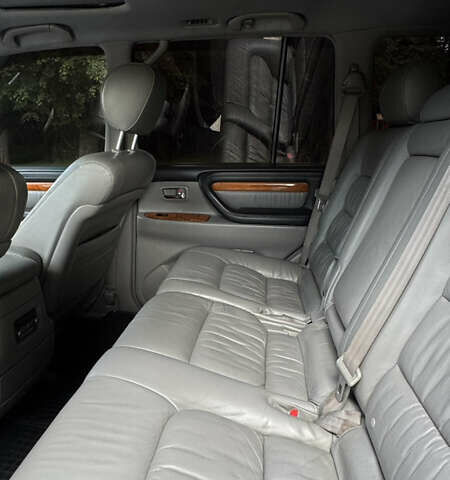 Черный Лексус ЛХ, объемом двигателя 4.66 л и пробегом 252 тыс. км за 16700 $, фото 15 на Automoto.ua