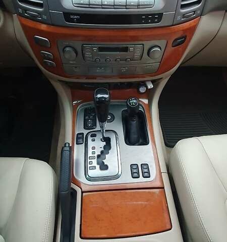 Черный Лексус ЛХ, объемом двигателя 4.66 л и пробегом 171 тыс. км за 12000 $, фото 9 на Automoto.ua