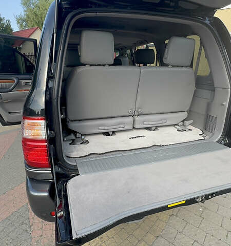 Черный Лексус ЛХ, объемом двигателя 4.66 л и пробегом 352 тыс. км за 15600 $, фото 9 на Automoto.ua