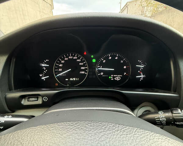 Чорний Лексус ЛХ, об'ємом двигуна 4.7 л та пробігом 163 тис. км за 16900 $, фото 15 на Automoto.ua