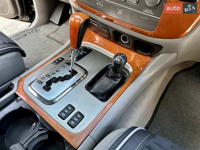 Черный Лексус ЛХ, объемом двигателя 4.7 л и пробегом 230 тыс. км за 14900 $, фото 48 на Automoto.ua