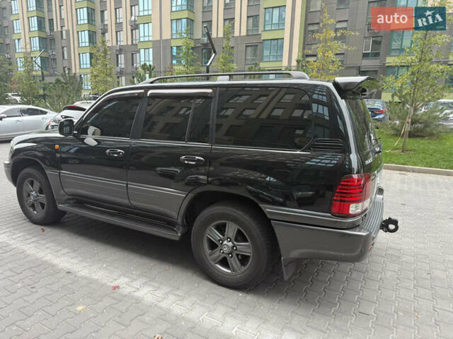 Лексус ЛХ 2006 у Києві на Automoto.ua Чорний Лексус ЛХ, об'ємом двигуна 4.66 л та пробігом 260 тис. км за 15600 $, фото 3 на Automoto.ua