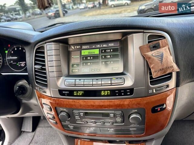 Черный Лексус ЛХ, объемом двигателя 4.7 л и пробегом 230 тыс. км за 14900 $, фото 49 на Automoto.ua
