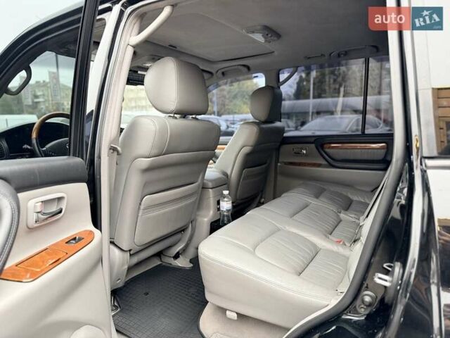 Лексус ЛХ 2006 у Києві на Automoto.ua Чорний Лексус ЛХ, об'ємом двигуна 4.66 л та пробігом 345 тис. км за 23999 $, фото 25 на Automoto.ua