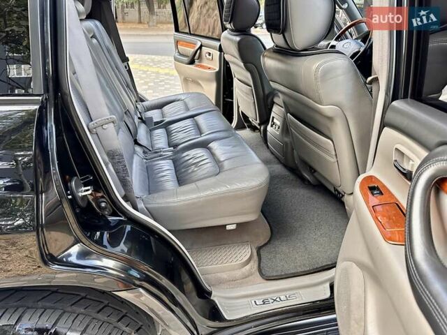 Черный Лексус ЛХ, объемом двигателя 4.7 л и пробегом 230 тыс. км за 14900 $, фото 42 на Automoto.ua