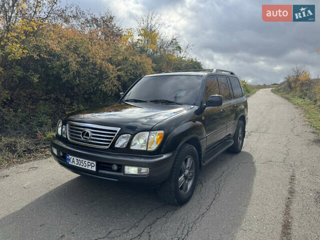 Черный Лексус ЛХ, объемом двигателя 4.66 л и пробегом 281 тыс. км за 14800 $, фото 1 на Automoto.ua